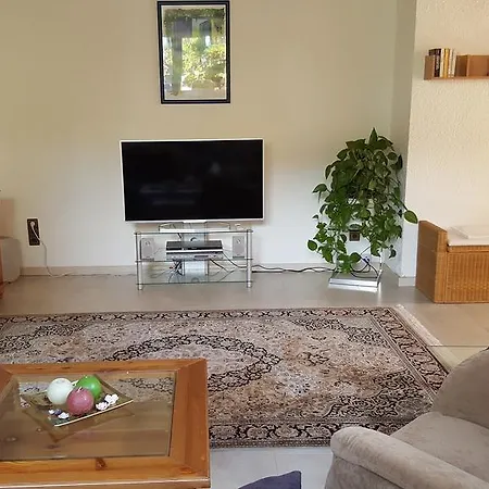 Bluetenreich Daire *